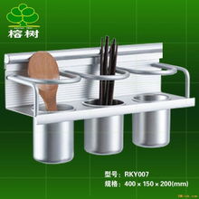廚房掛件與廚飾五金 小物件點(diǎn)亮大空間，廚具衛(wèi)具的實用與美學(xué)